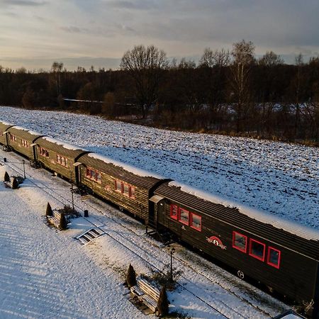 Stacja Galicja - Nocleg W Pociagu Blisko Energylandia Aparthotel Zator Exteriör bild