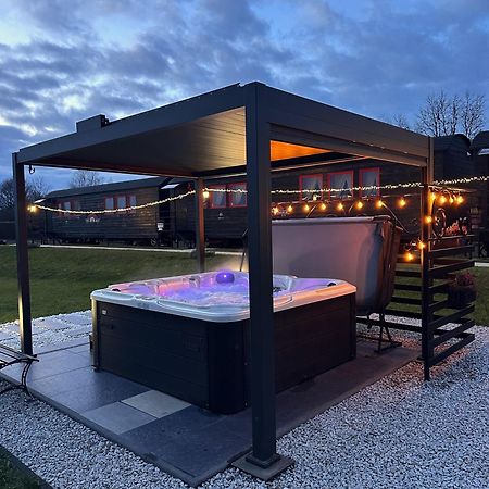 Stacja Galicja - Nocleg W Pociagu Blisko Energylandia Zator Exteriör bild