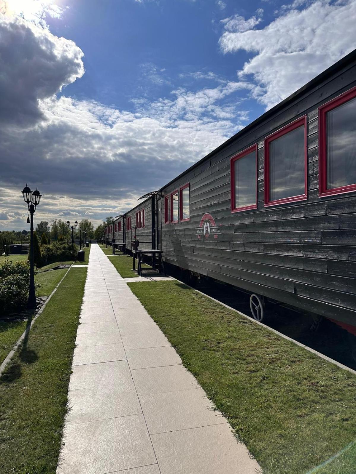 Stacja Galicja - Nocleg W Pociagu Blisko Energylandia Zator Exteriör bild